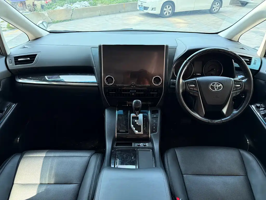 Toyota Vellfire 2019 — фото 7