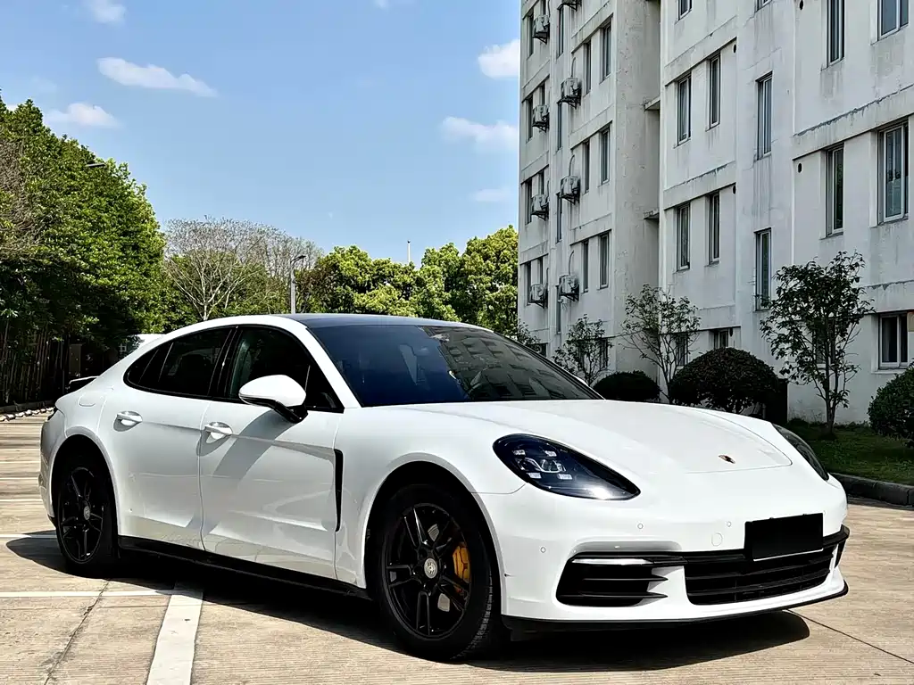 Porsche Panamera 2019