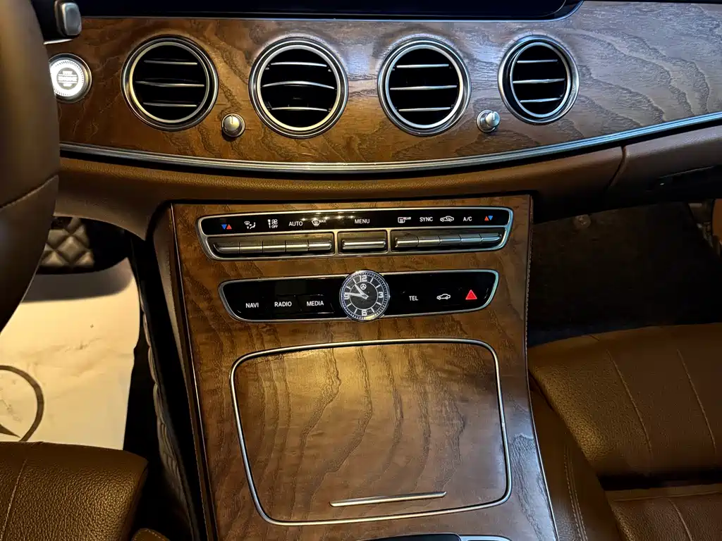 Mercedes-Benz E-Class 2019