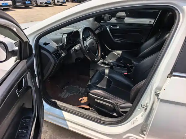 Chery Arrizo 5 2016