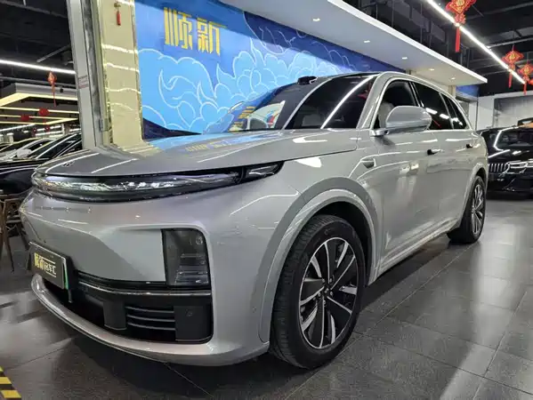 Li Auto L7 2025