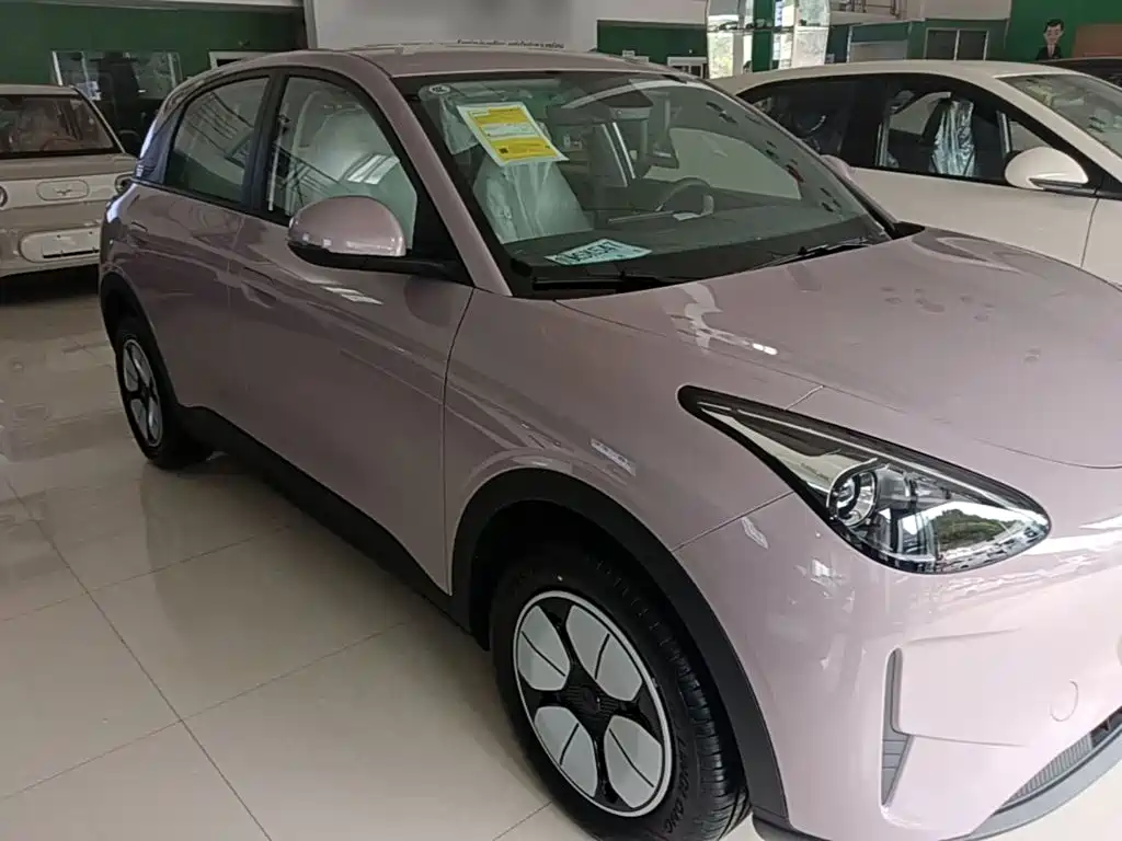Geely Galaxy Starwish 2026 — фото 22