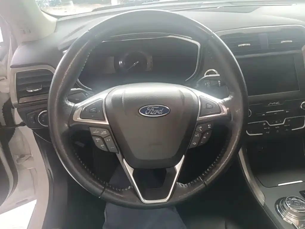 Ford Mondeo New Energy 2019 — фото 11