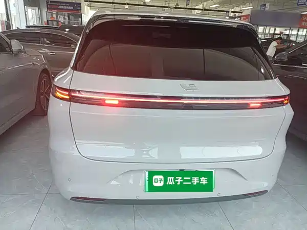 Li Auto L6 2024