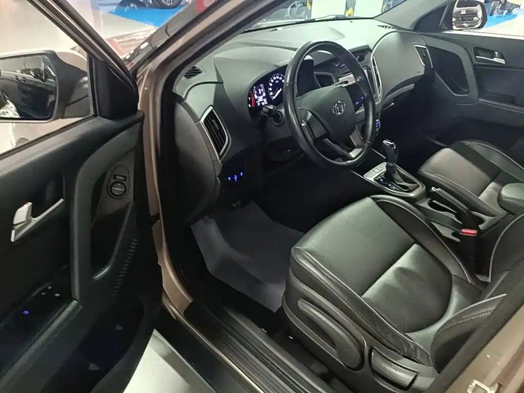 Hyundai ix25 2015 — фото 16