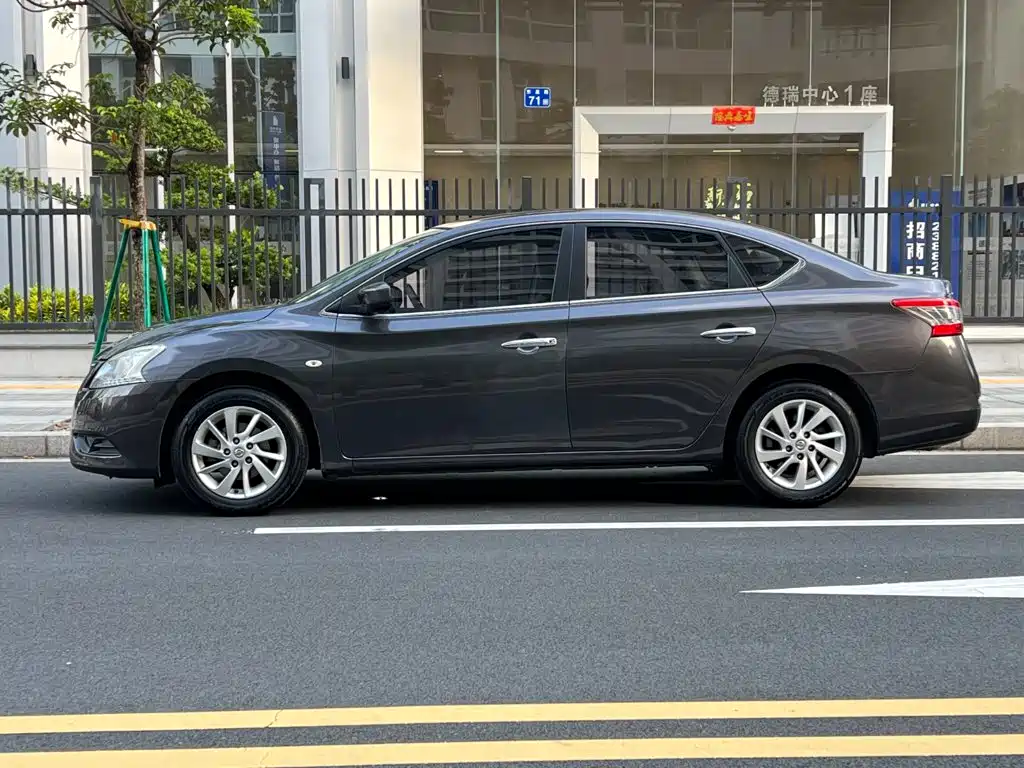 Nissan Sylphy 2013 — фото 26