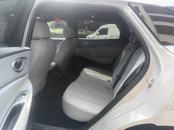 BYD Sealion 06 2025