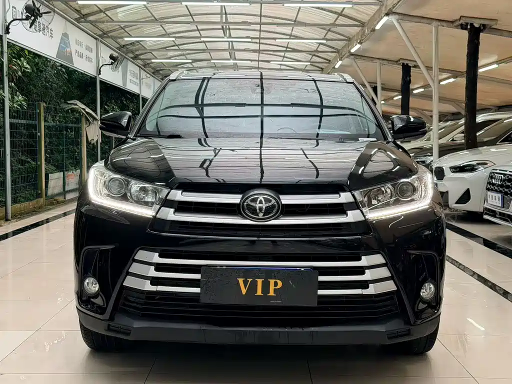 Toyota Highlander 2018 — фото 11
