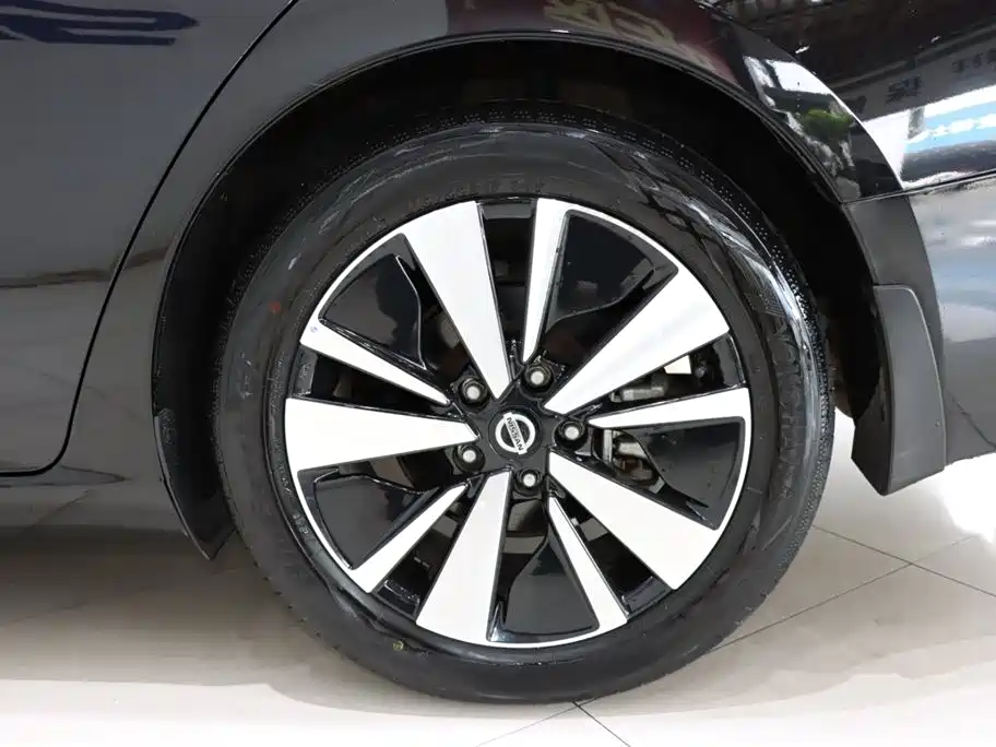 Nissan Teana 2021 — фото 16