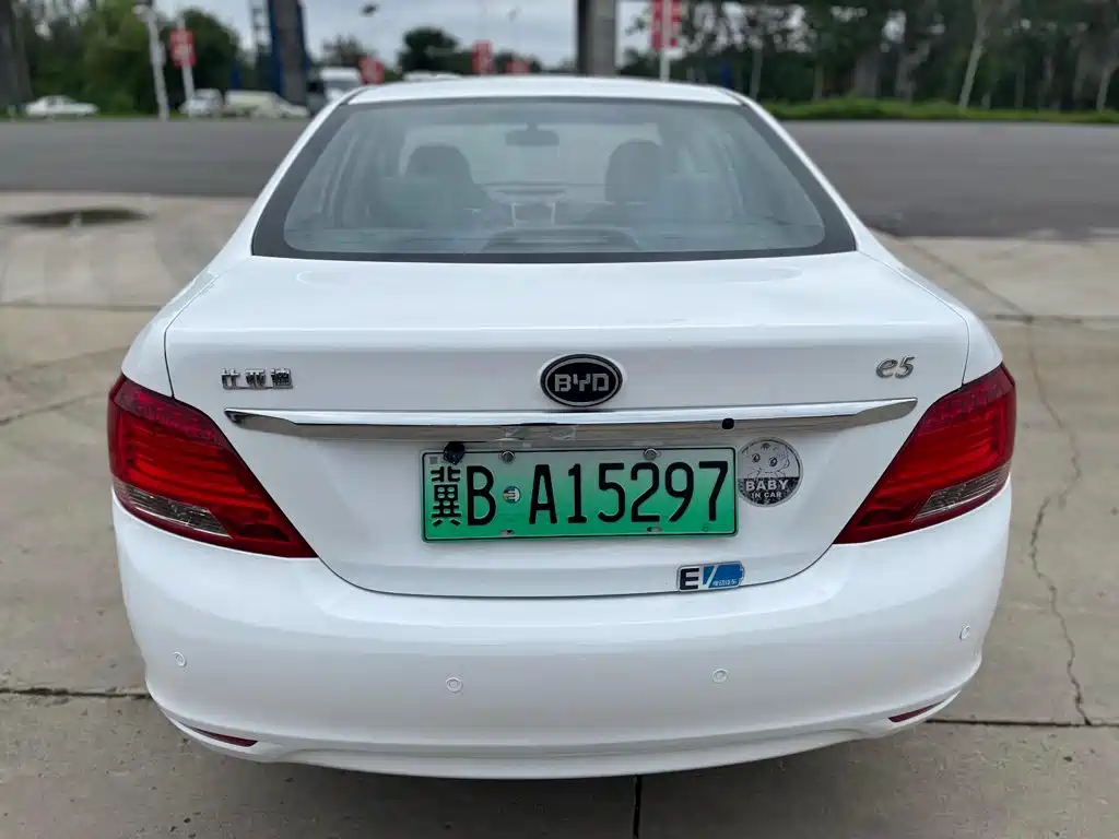 BYD e5 2016