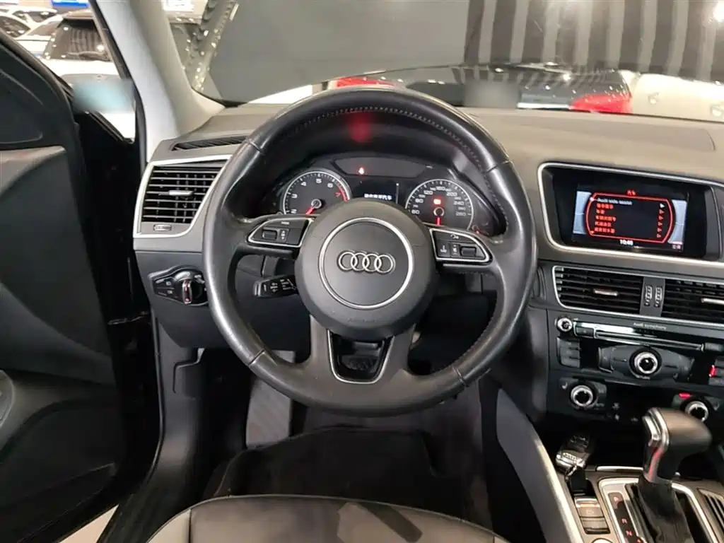 Audi Q5 2017 — фото 11