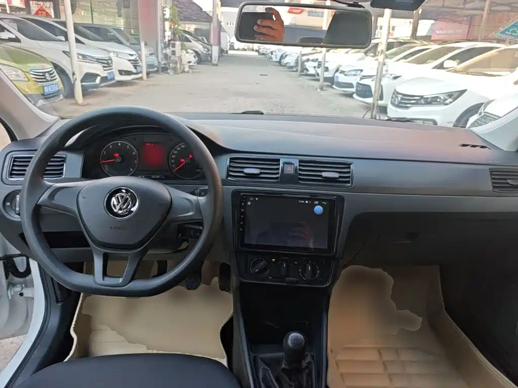 Volkswagen Santana 2018 — фото 10