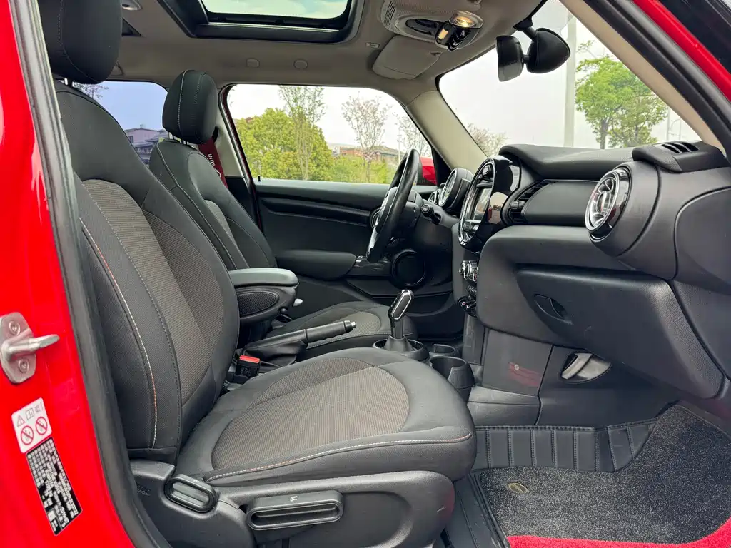 MINI MINI 2019