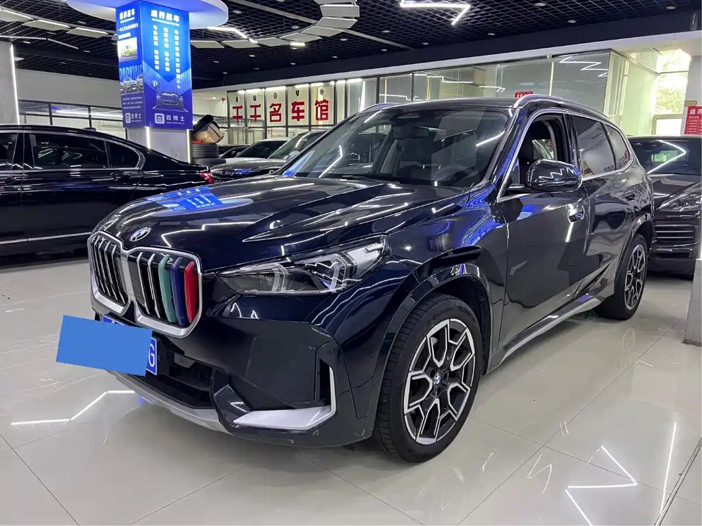 BMW X1 2023 — фото 1