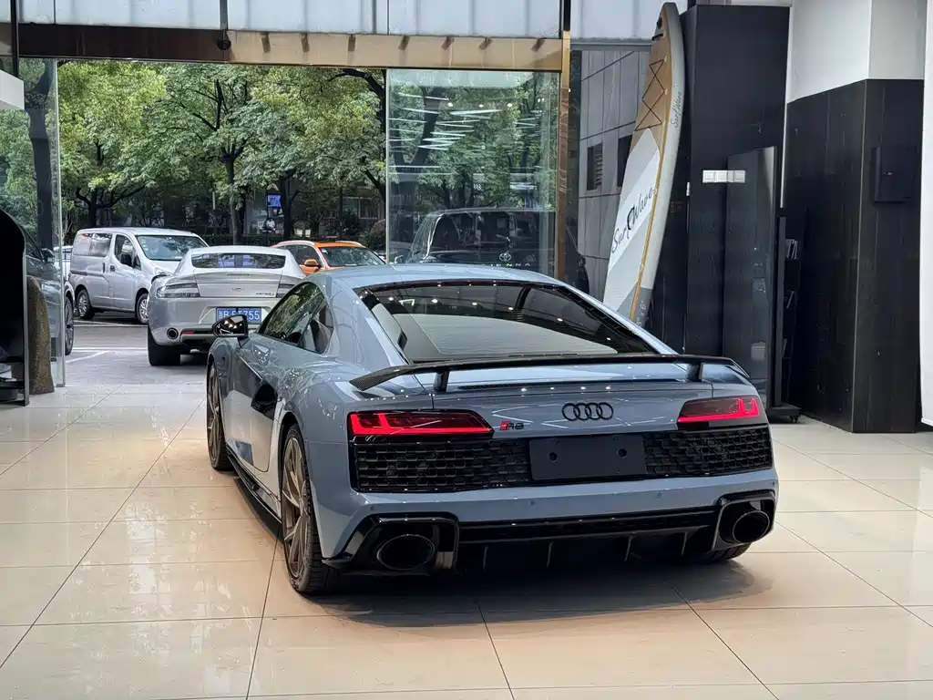 Audi R8 2023