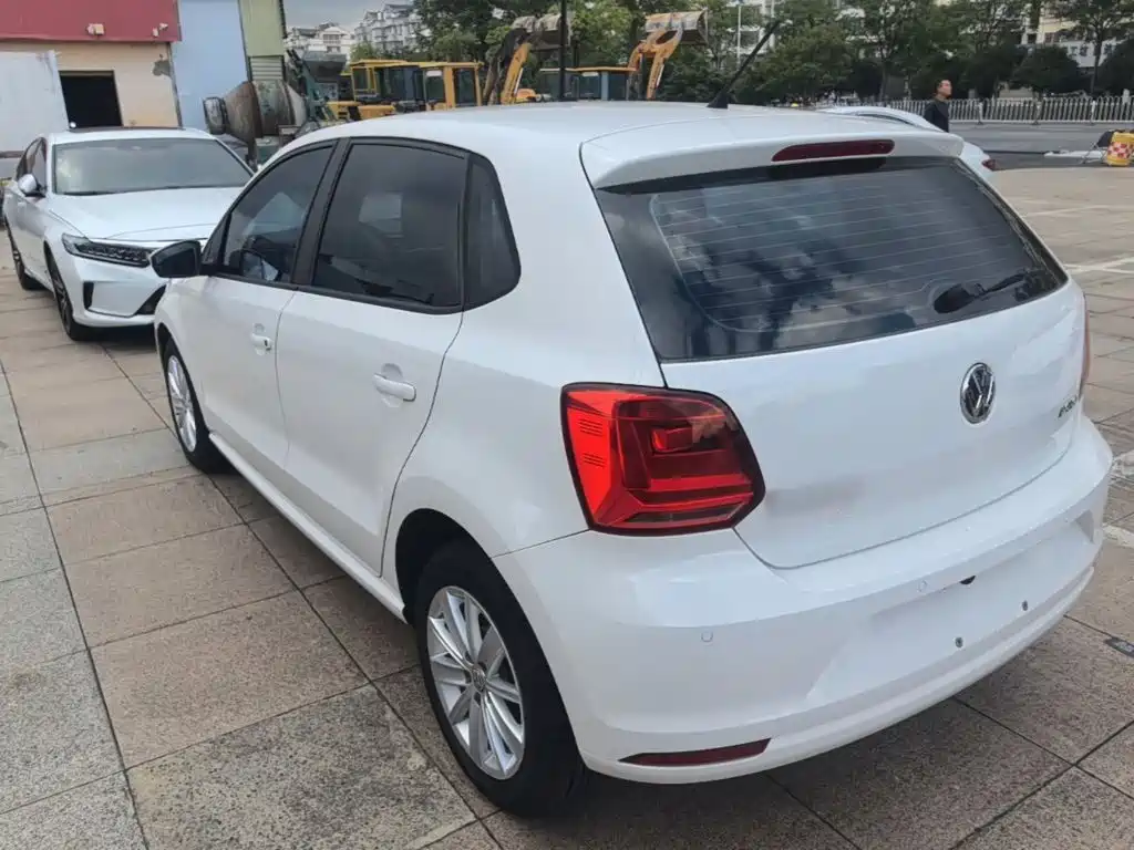 Volkswagen Polo 2015