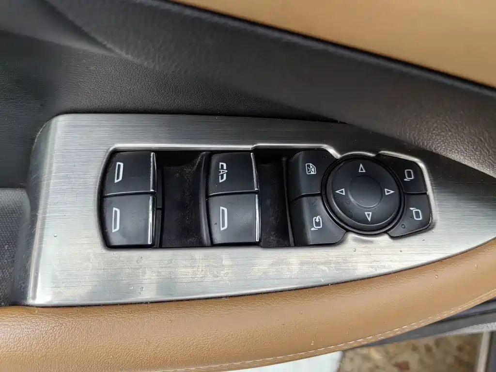 Buick LaCrosse 2017 — фото 13