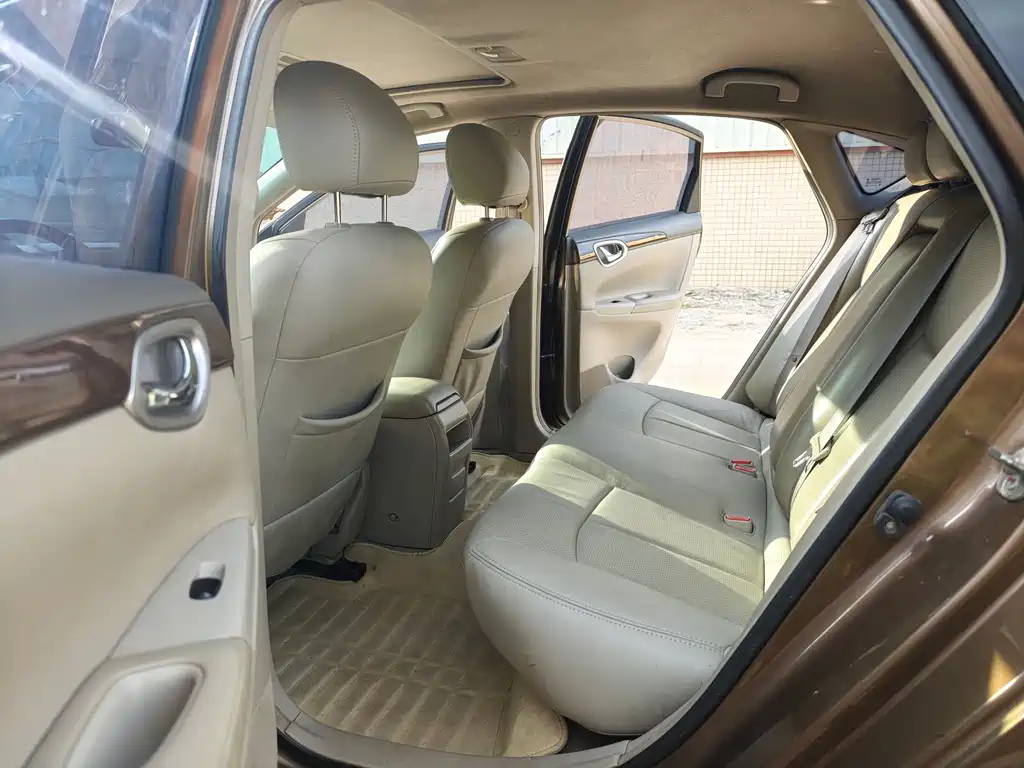 Nissan Sylphy 2013 — фото 10