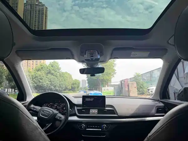 Audi Q5L 2021