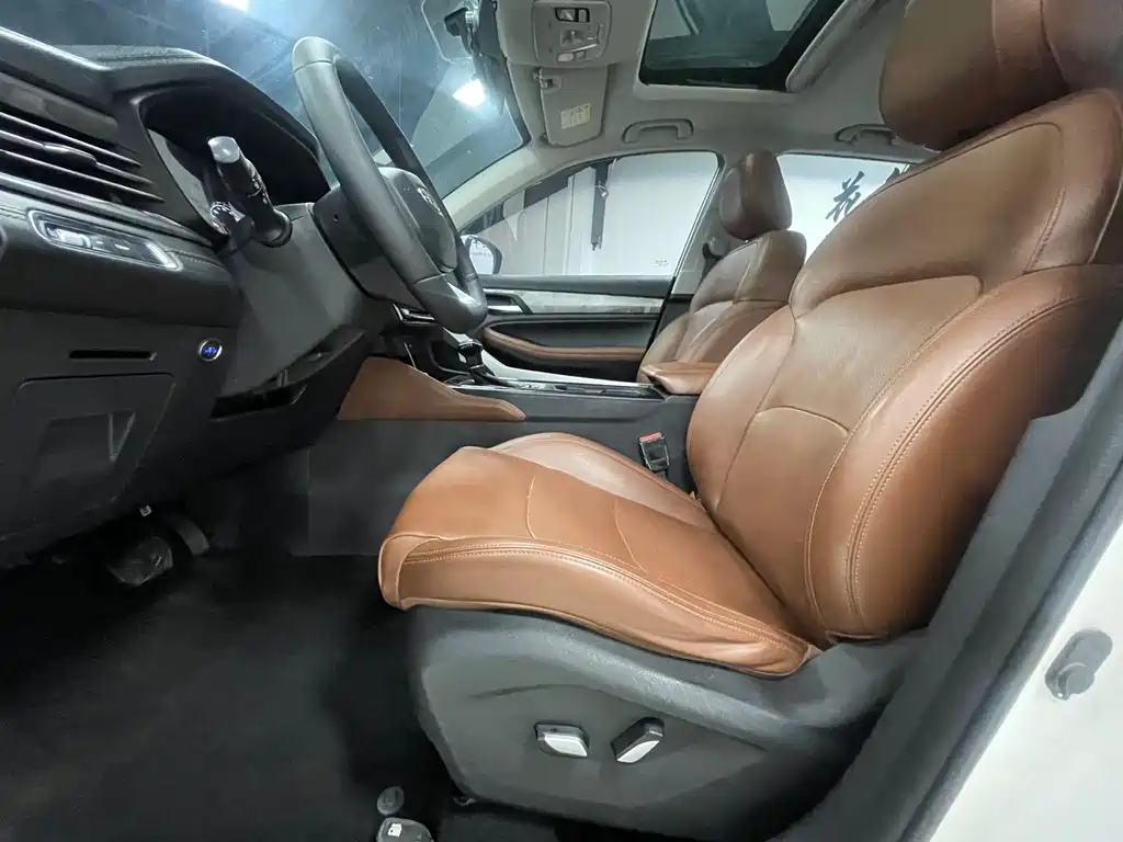 Geely Vision X6 2022 — фото 11