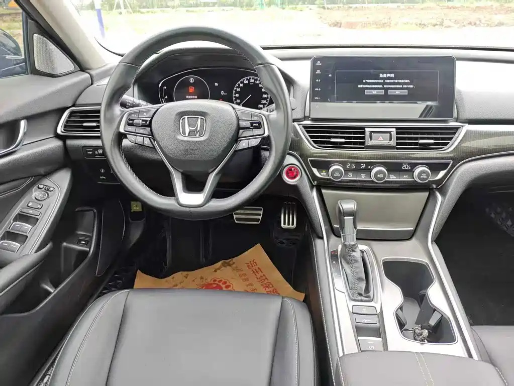 Honda Accord 2023 — фото 10