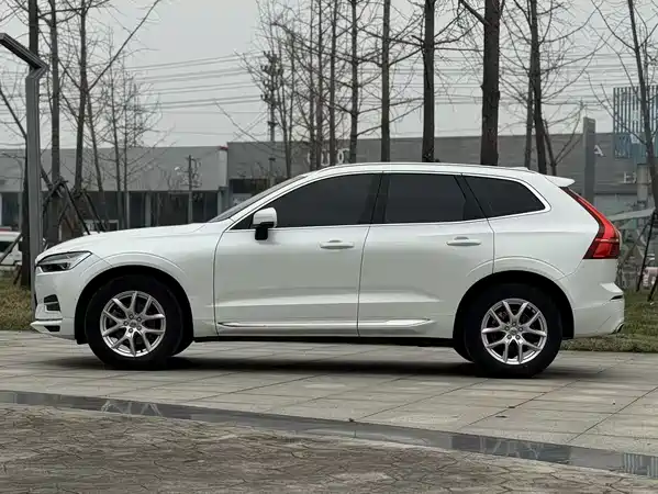 Volvo XC60 2021
