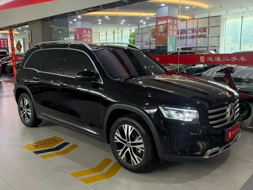 Mercedes-Benz GLB 2025