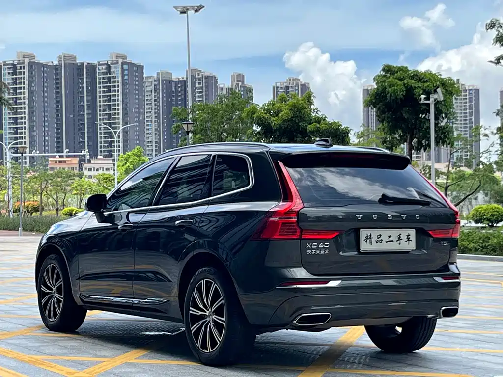 Volvo XC60 2021