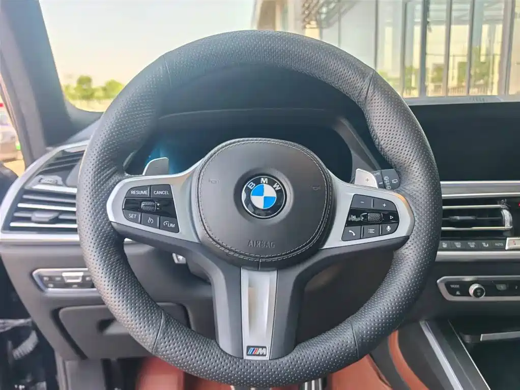 BMW X7 2022 — фото 12