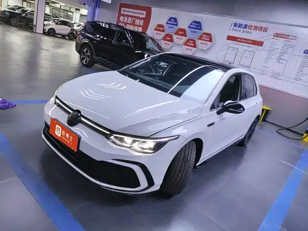 Volkswagen Golf 2022