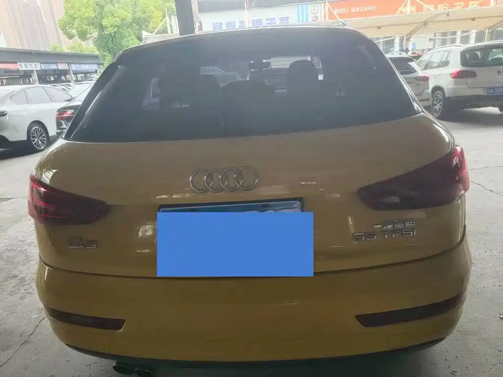 Audi Q3 2016 — фото 13