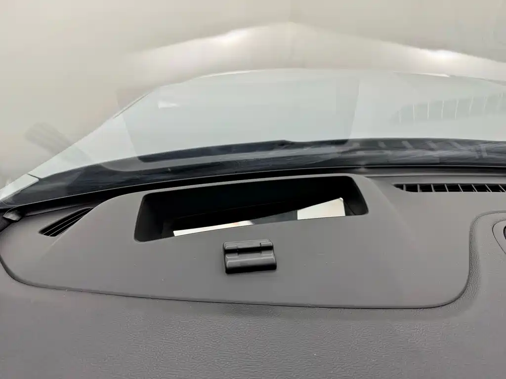 Lincoln Navigator 2018 — фото 17