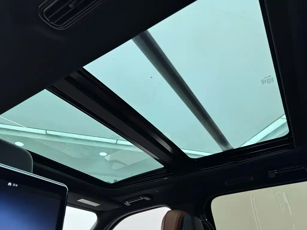 Lincoln Navigator 2018 — фото 29