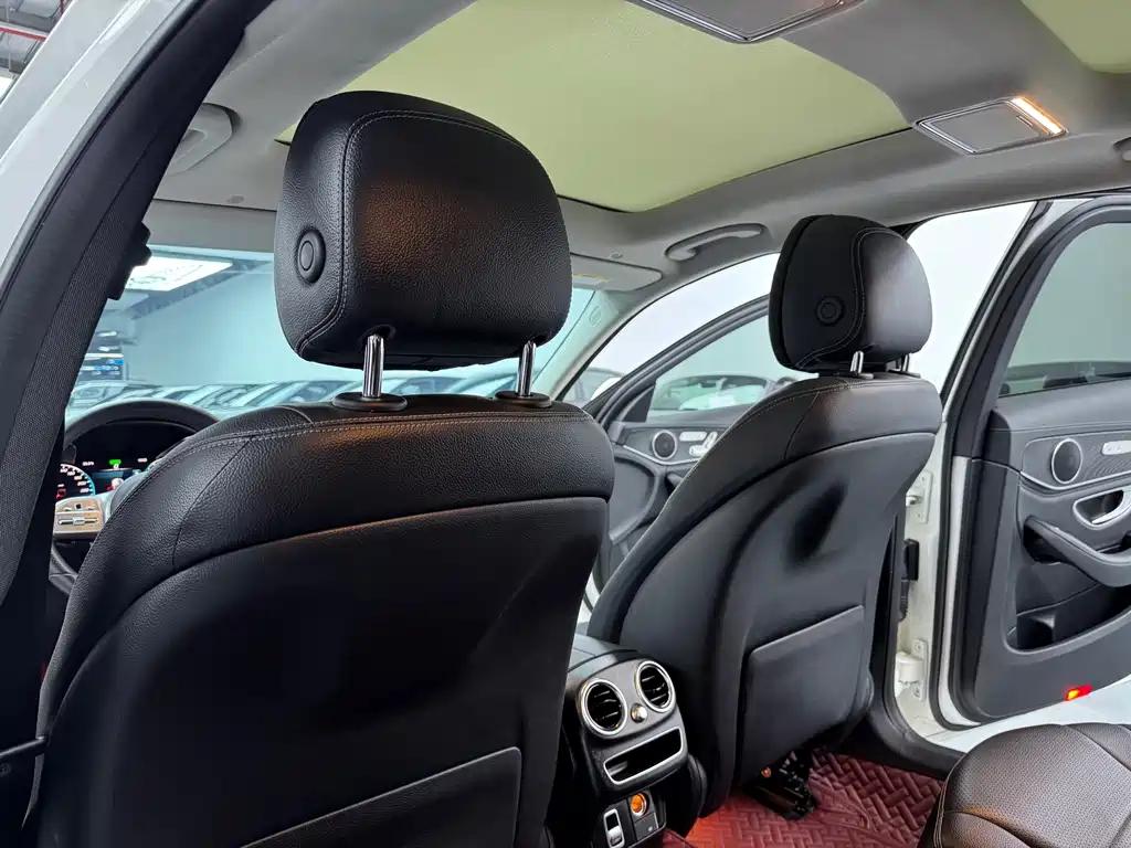Mercedes-Benz C-Class 2020