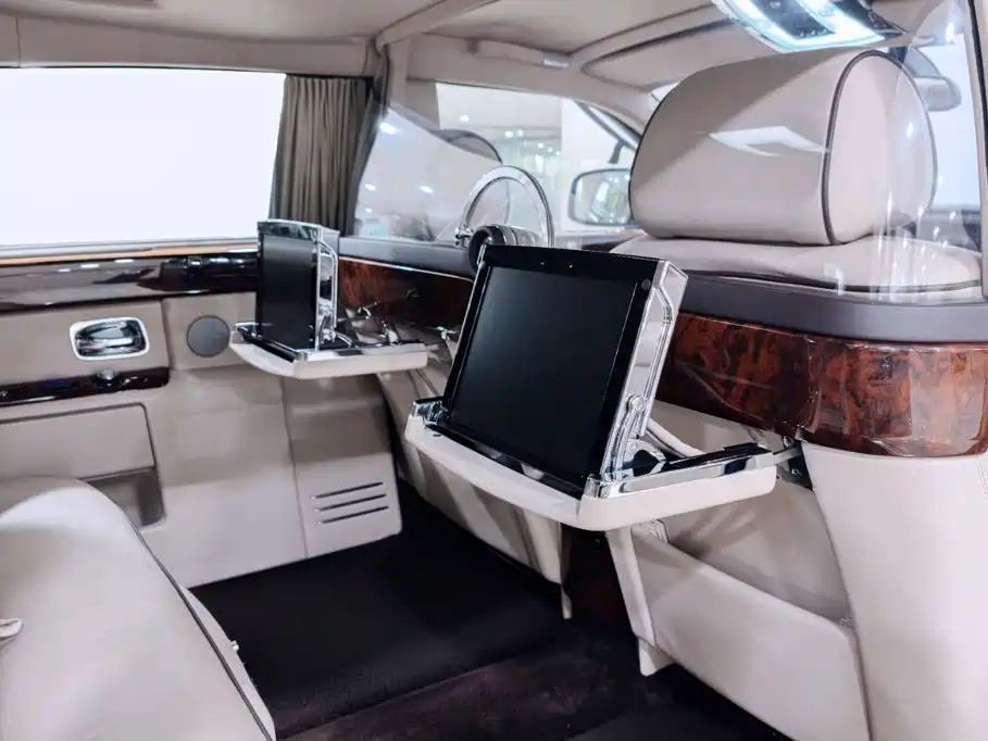 Rolls-Royce Phantom 2013 — фото 10