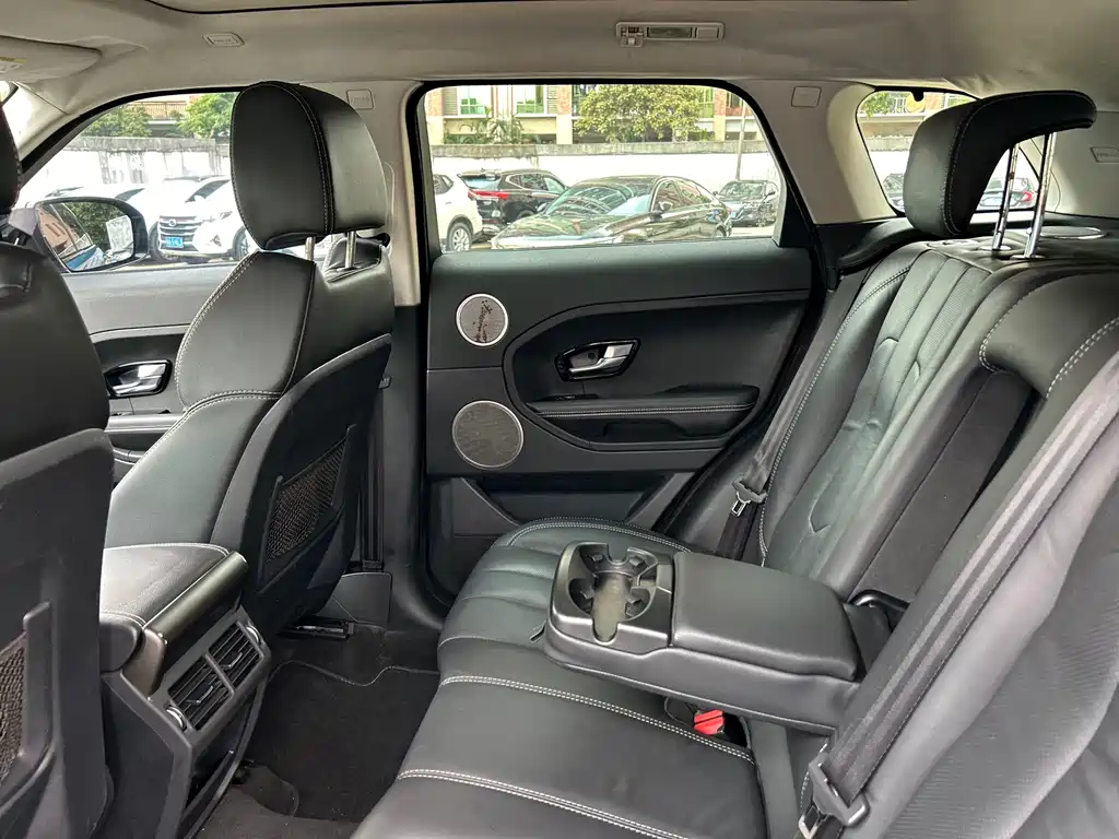 Land Rover Evoque 2013 — фото 18
