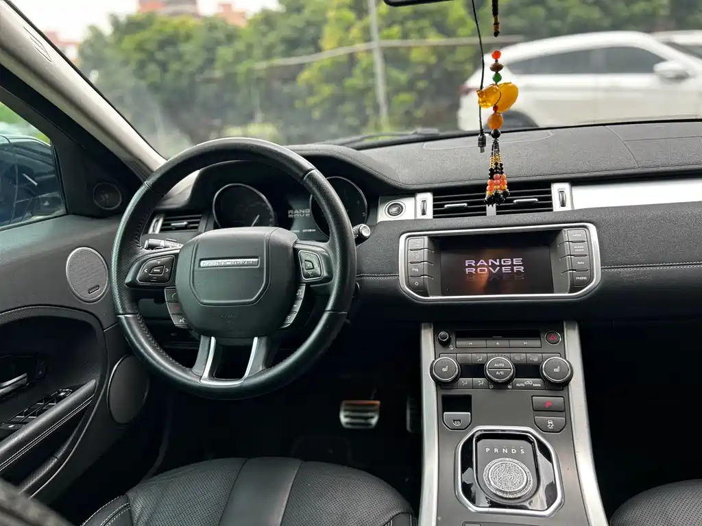Land Rover Evoque 2013 — фото 32