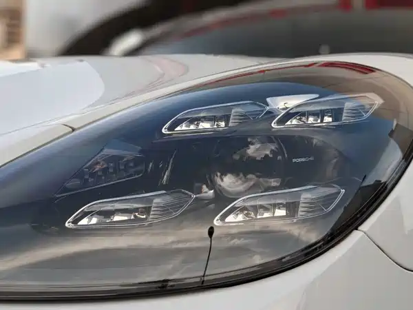 Porsche Panamera 2023