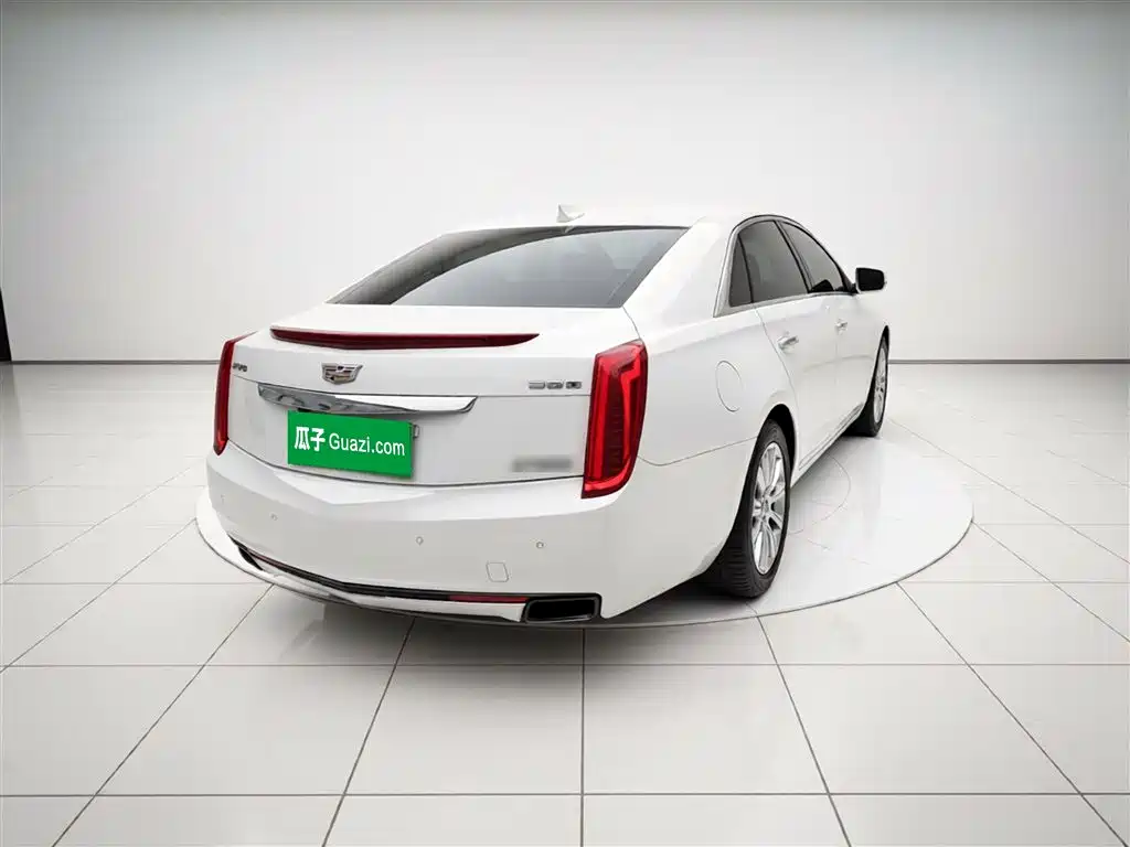Cadillac XTS 2017 — фото 7