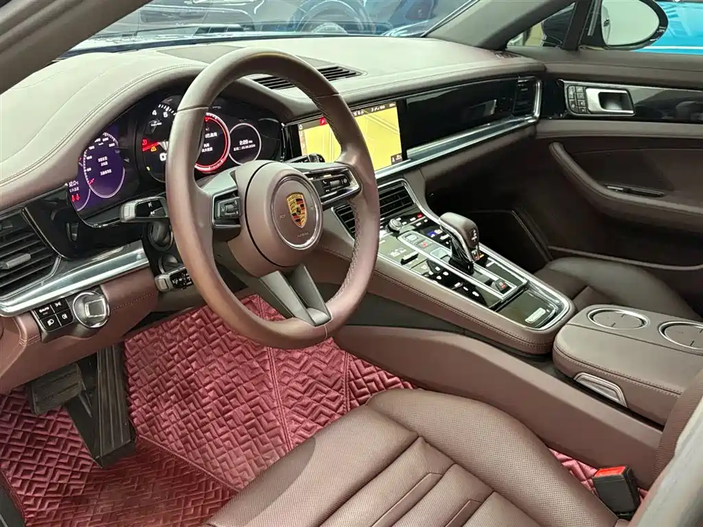 Porsche Panamera 2021 — фото 18