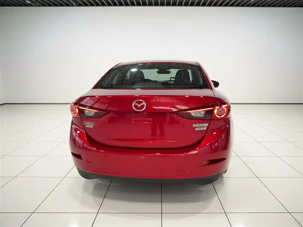 Mazda 3 Axela 2019 — фото 6