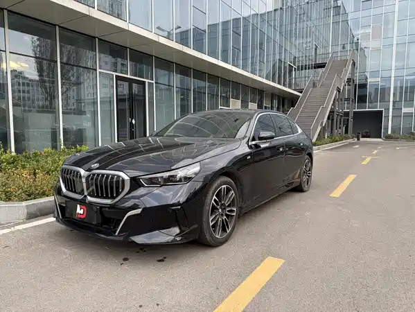 BMW 5 Series 2024