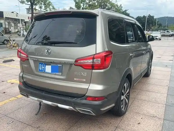 Dongfeng Jingyi X6 2017