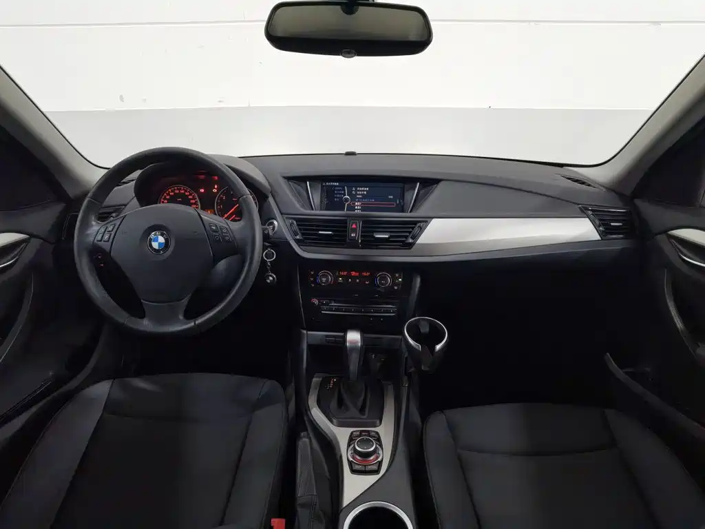 BMW X1 2013 — фото 5