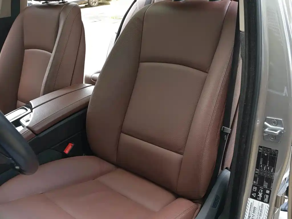 BMW 5 Series 2015 — фото 13