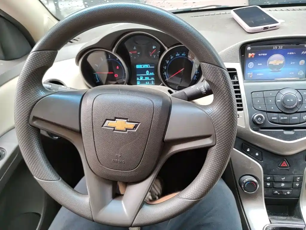 Chevrolet Cruze 2016 — фото 11