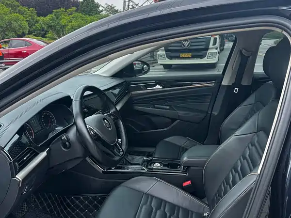 Volkswagen Passat 2020