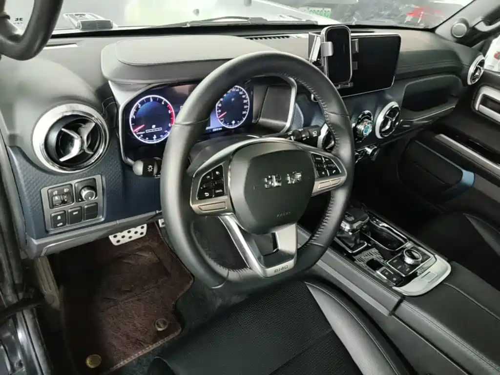 BAIC BJ40 2024 — фото 10