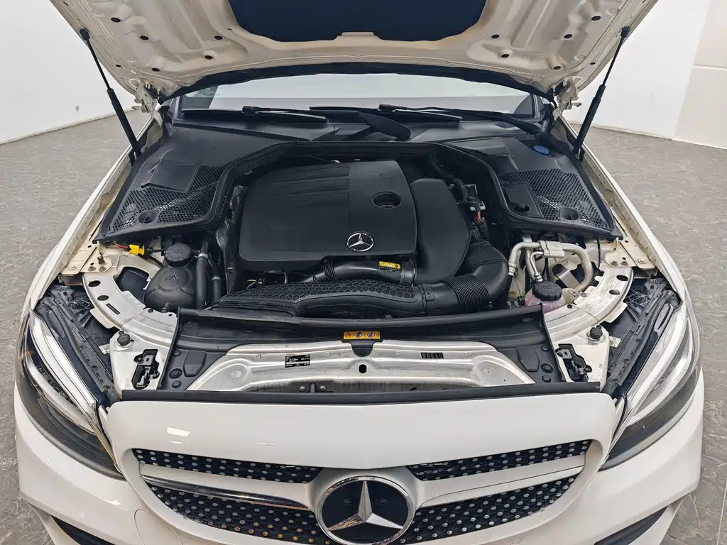 Mercedes-Benz C-Class 2019 — фото 13