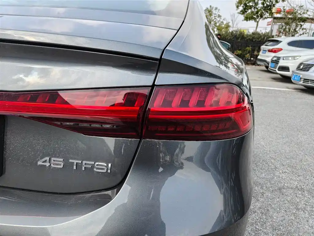 Audi A7 2025 — фото 18